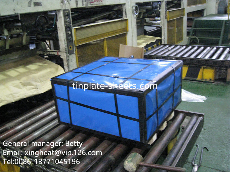 Fabbricazione a partire da materiali di base, compresi i materiali di base per la fabbricazione di prodotti di base